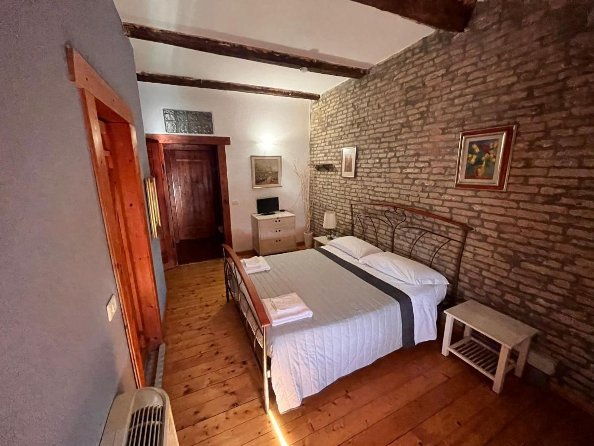 La Locanda Degli Artisti Medelana エクステリア 写真